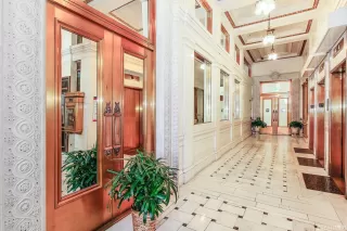 Photo #6: 424008240 Listing