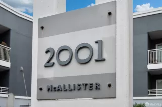 Photo #2: 424008414 Listing