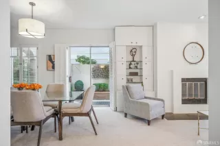 Photo #4: 424008771 Listing 