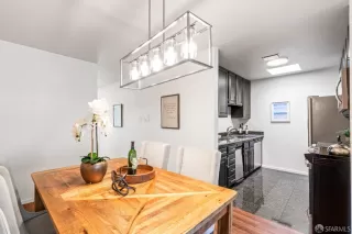 Photo #6: 424008894 Listing