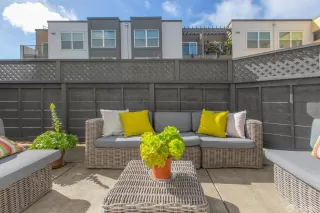 Photo #1: 424009008 Listing