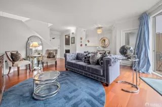 Photo #5: 424009011 Listing