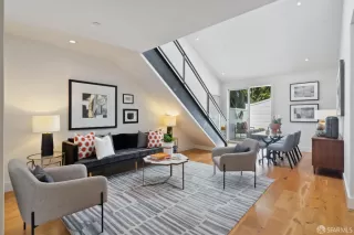 Photo #3: 424009027 Listing 