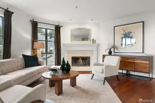 Photo #6: 424009437 Listing