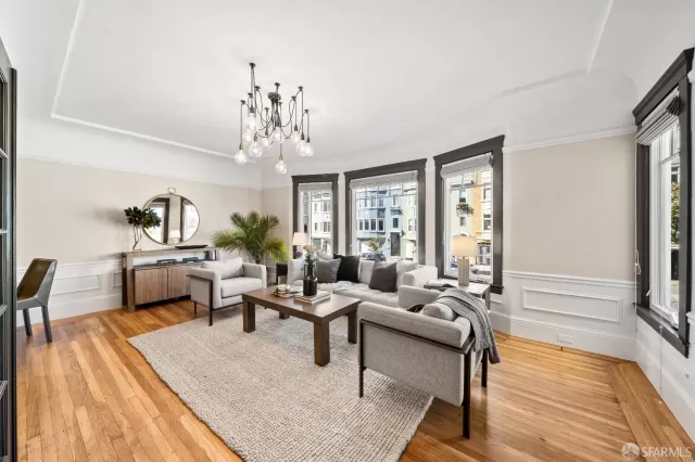 MLS: 424009456 Condo For Sale