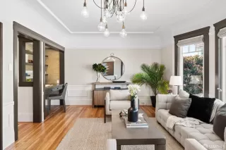 Photo #6: 424009456 Listing