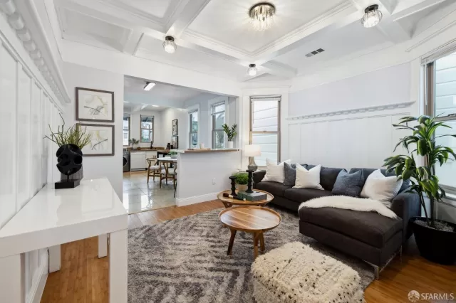 MLS: 424009834 Condo For Sale