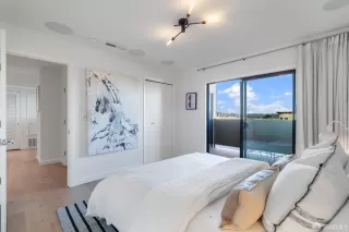 Photo #4: 424009892 Listing 