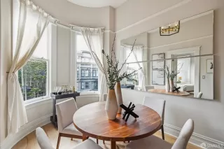 Photo #1: 424009954 Listing