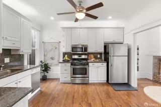 Photo #2: 424010179 Listing