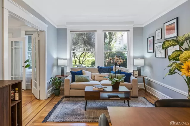 MLS: 424010200 Condo For Sale