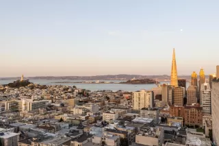 Photo #2: 424010383 Listing 