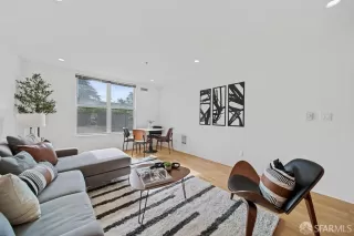 Photo #3: 424010423 Listing 