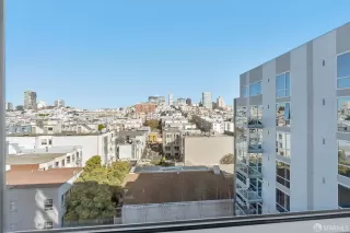 Photo #5: 424010487 Listing