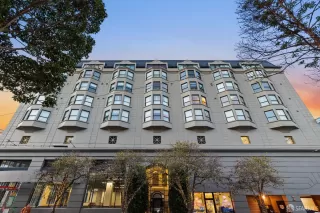 Photo #2: 424010667 Listing 