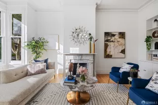 Photo #5: 424010679 Listing