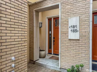 Photo #4: 424010967 Listing