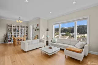 Photo #6: 424010967 Listing