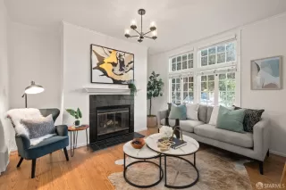 Photo #3: 424011004 Listing