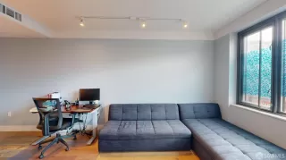 Photo #3: 424011238 Listing