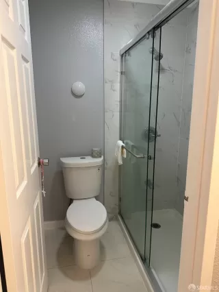 Photo #6: 424011430 Listing