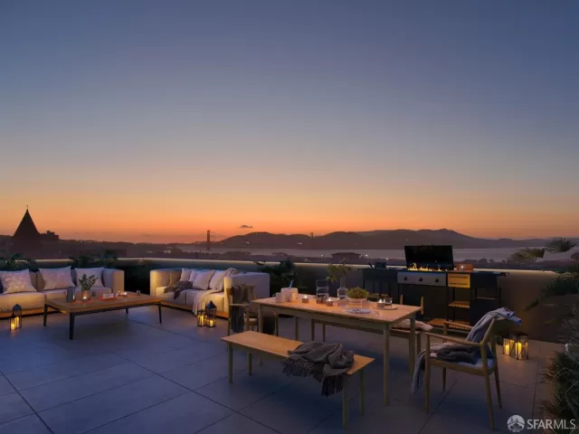 MLS: 424012164 Condo For Sale