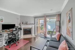 Photo #4: 424012426 Listing