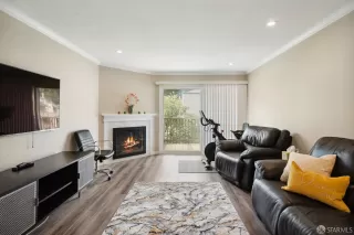 Photo #3: 424012463 Listing