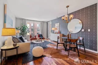 Photo #1: 424012633 Listing 