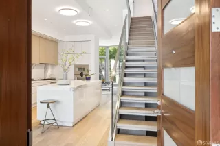 Photo #3: 424012659 Listing 