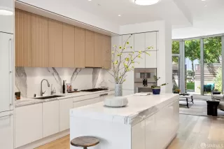 Photo #5: 424012659 Listing 