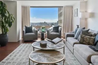 Photo #2: 424013020 Listing