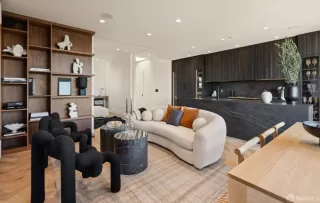 Photo #3: 424013535 Listing 