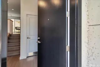 Photo #4: 424013606 Listing