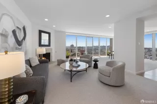 Photo #6: 424013677 Listing