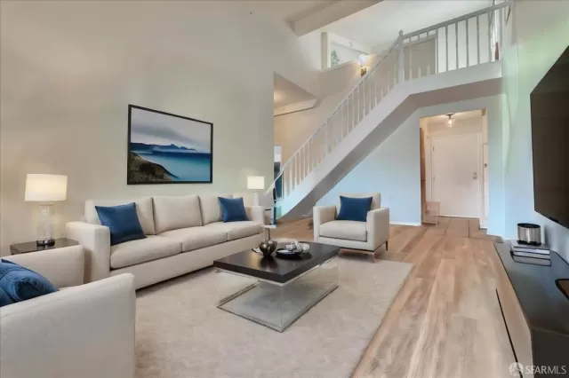 MLS: 424013706 Condo For Sale