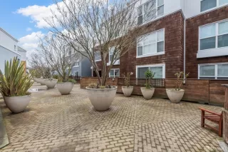 Photo #3: 424013736 Listing 