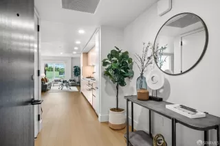 Photo #4: 424013862 Listing