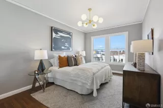 Photo #5: 424014371 Listing