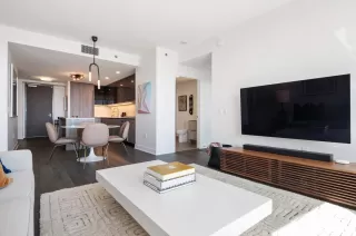 Photo #6: 424014519 Listing