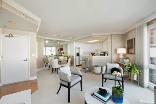 Photo #6: 424014675 Listing 