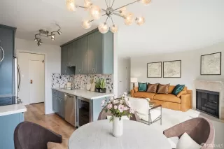 Photo #1: 424014815 Listing