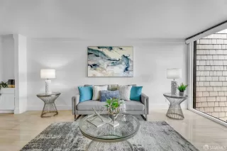 Photo #2: 424014940 Listing