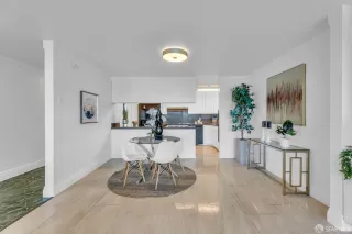 Photo #3: 424014940 Listing