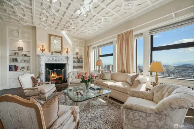 MLS: 424015087 Condo For Sale