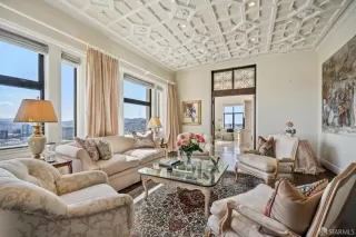 Photo #5: 424015087 Listing