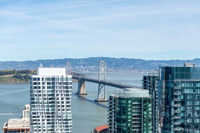 MLS: 424015566 Condo For Sale