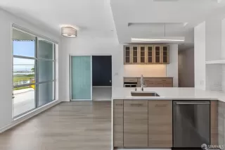 Photo #6: 424015879 Listing 