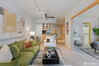 Photo #4: 424015920 Listing 