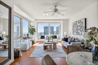 Photo #1: 424016127 Listing